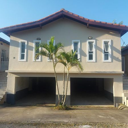 Casa Condominio 250M Praia Maranduba Wifi Churrasqueira อูบาตูบา ภายนอก รูปภาพ
